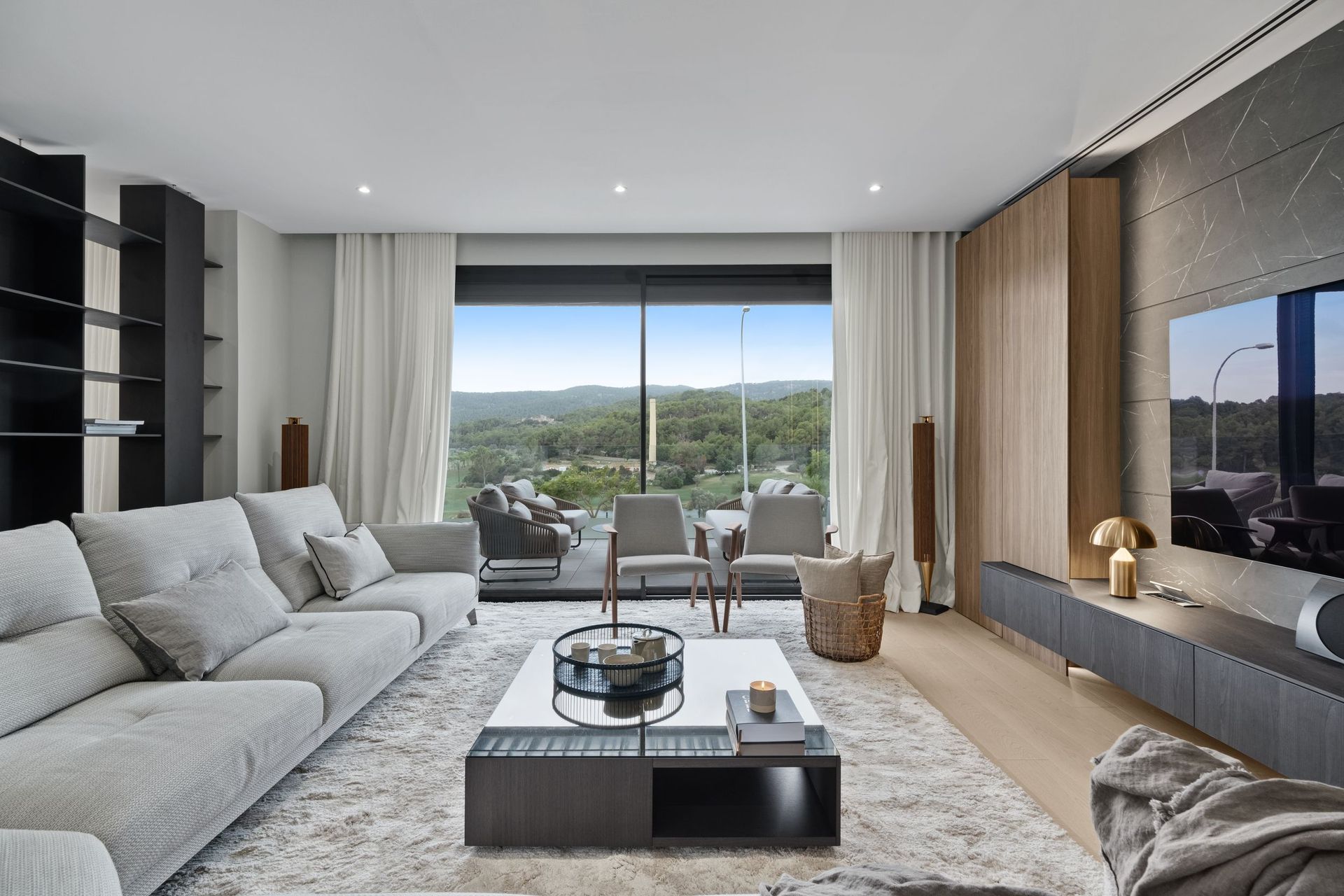 Curated visual reference: Espacio Penthouse Apartment Design Reference: Son Quint Penthouse Project